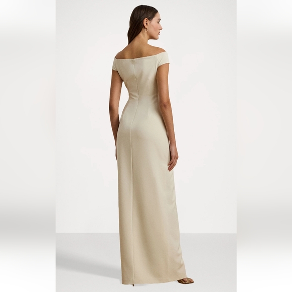 NWT Lauren Ralph Lauren Women's Crepe Off-the-Shoulder Side-Slit Column Gown 14 - Picture 3 of 16